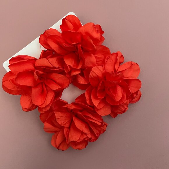 Floral, 3D, Glamorous Cloth Earrings - Picture 3 of 3